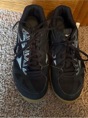 Mizuno Black Volleyball Athletic Shoes with Gum Outsole